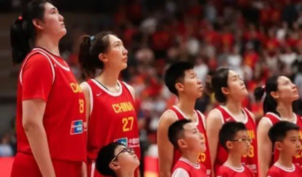 三分球投得跟打了兴盛剂相通准！宫鲁鸣老兄说得对体育赛事直播