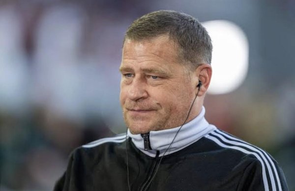 他在中路的发扬额出门色体育赛事直播