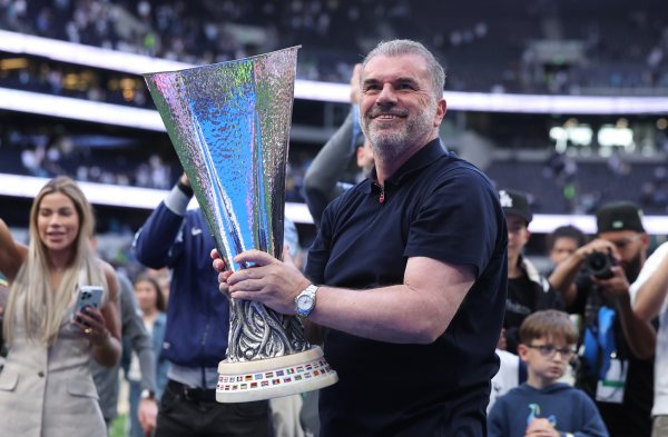 诺丁汉丛林雇主“船王”马里纳基斯换帅的主见很明确体育赛事直播