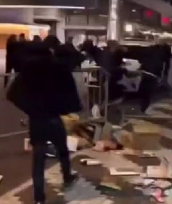 赛前场外爆发了不调解模式体育赛事直播