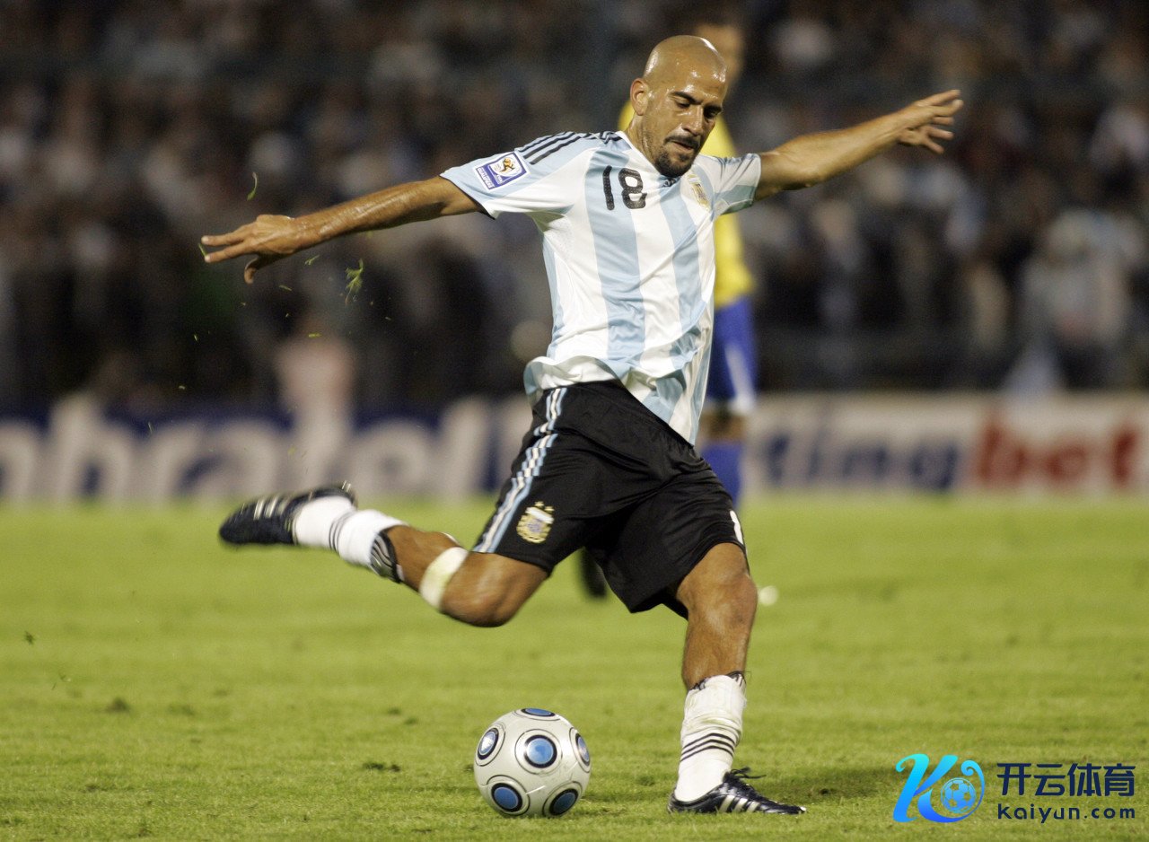 贝隆：心爱罗韦拉和贡多皆 扎卡尼很有天资 佩德罗总能过掉敌手